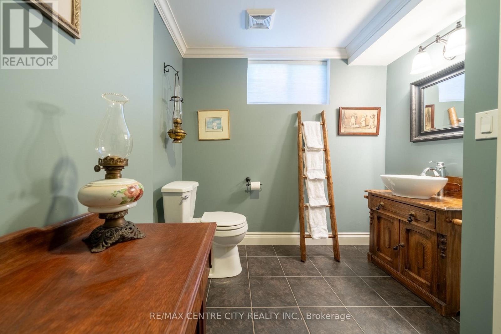 61 Aberdeen Drive Property Photo 35
