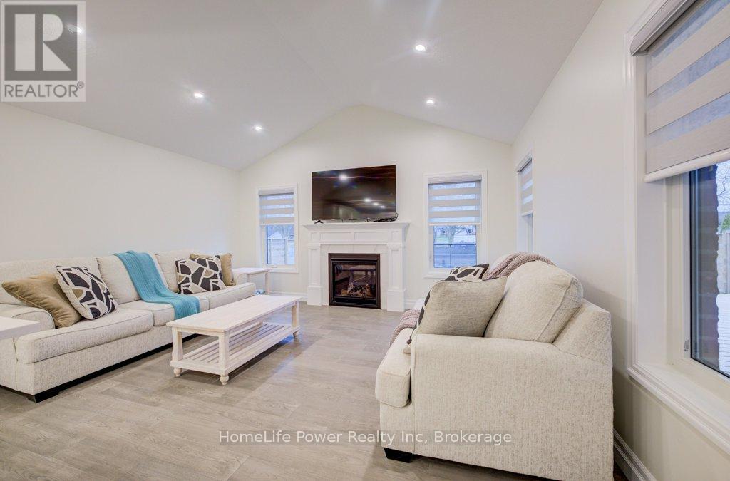4 Livingston Drive Property Photo 7