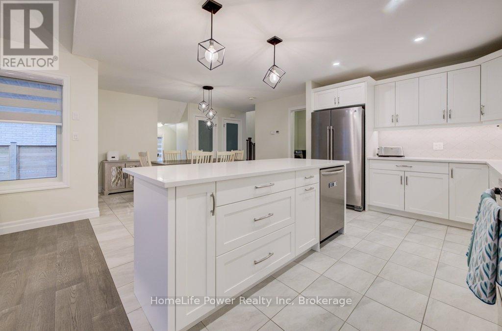 4 Livingston Drive Property Photo 13