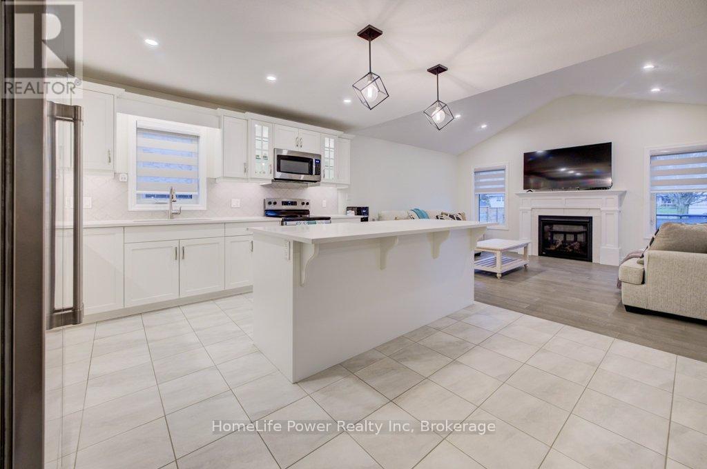 4 Livingston Drive Property Photo 18