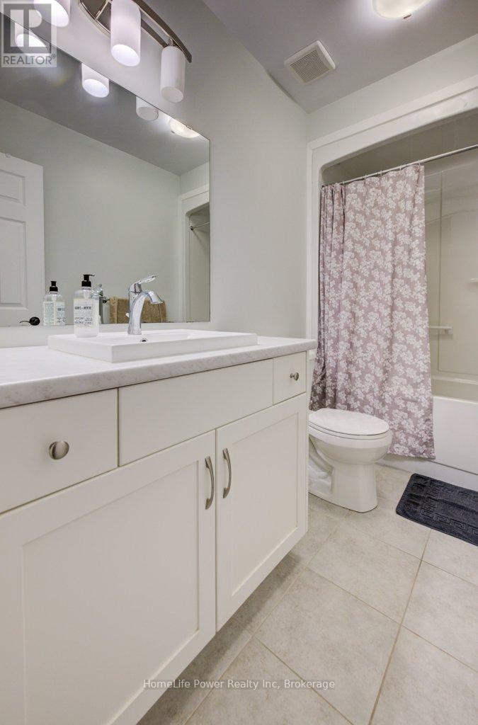 4 Livingston Drive Property Photo 41