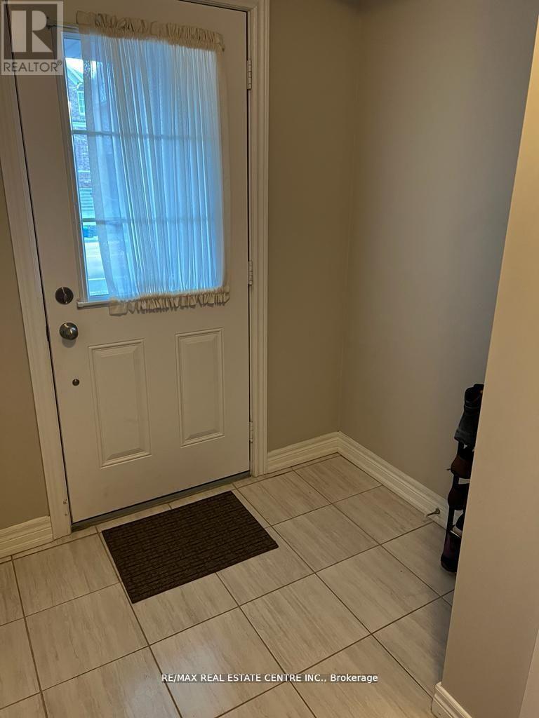 630 LINDEN DRIVE E Property Photo 1