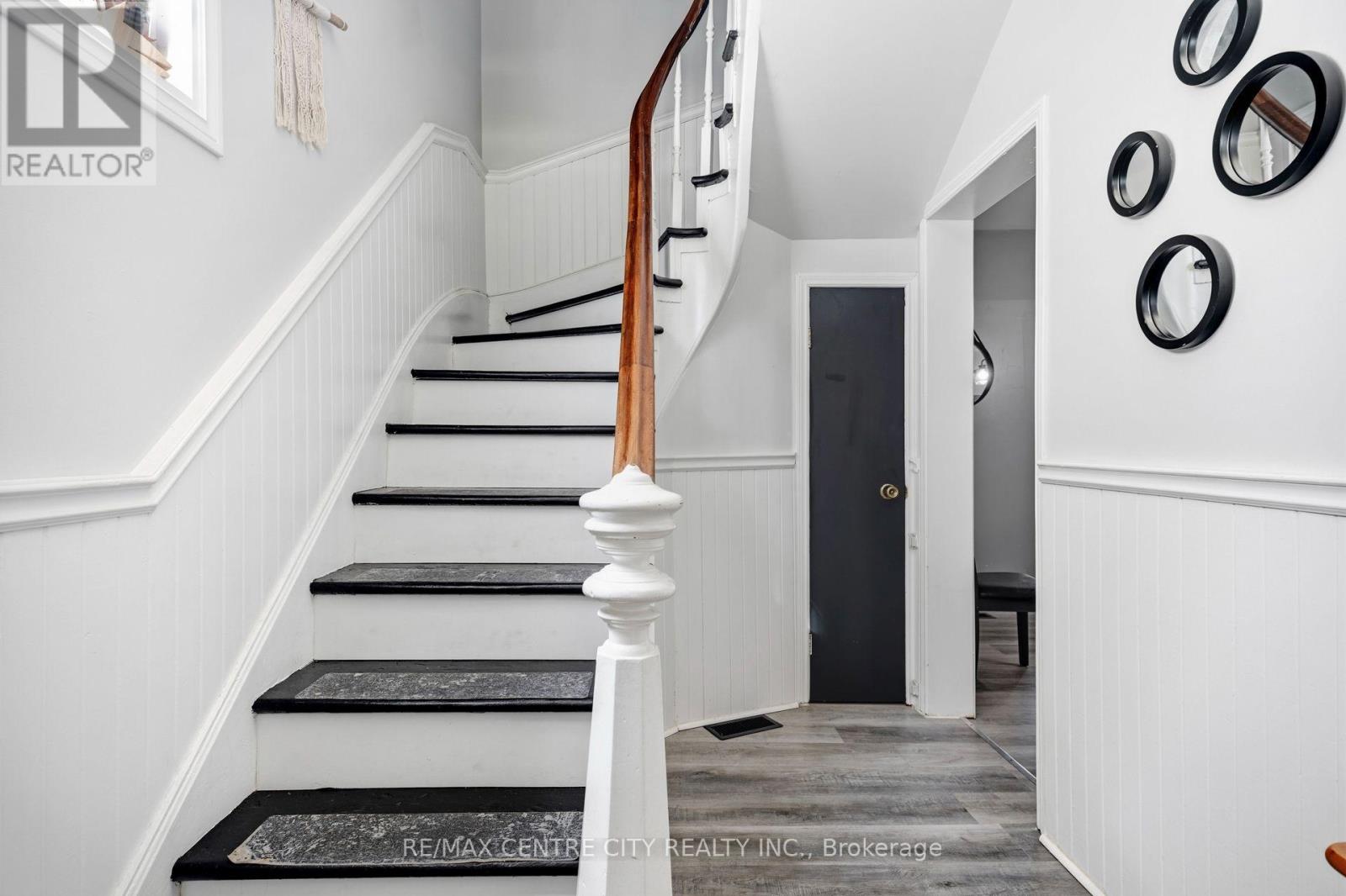 56 Mitchell Street Property Photo 4