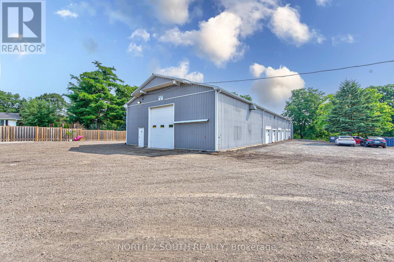 Building #2 Upper #2 - 434 Lynden Road Property Photo 10