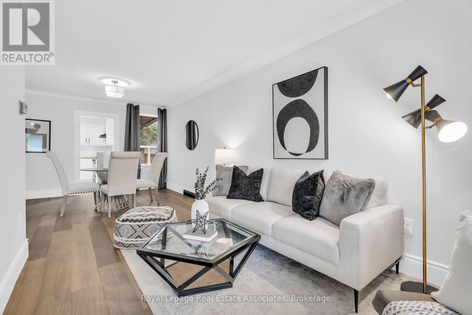 10 Gordon Street Property Photo 5