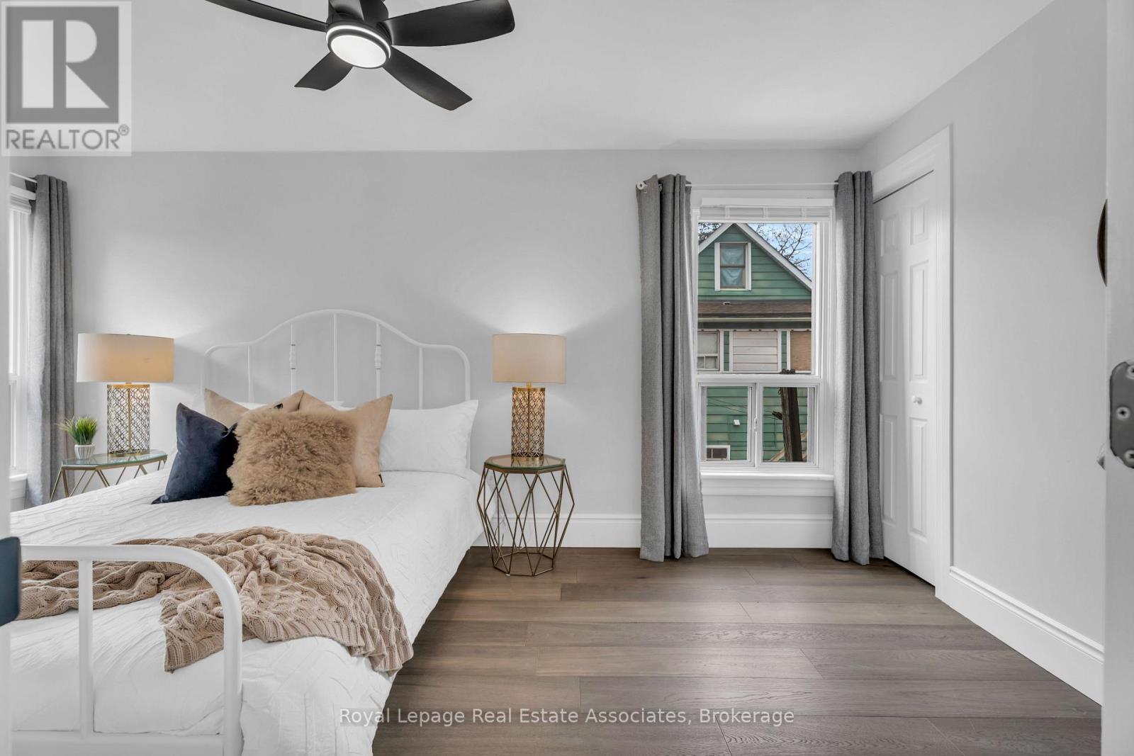 10 Gordon Street Property Photo 17