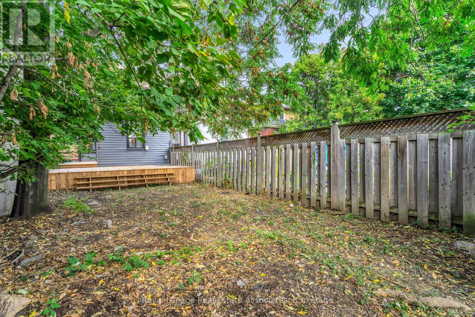 10 Gordon Street Property Photo 40