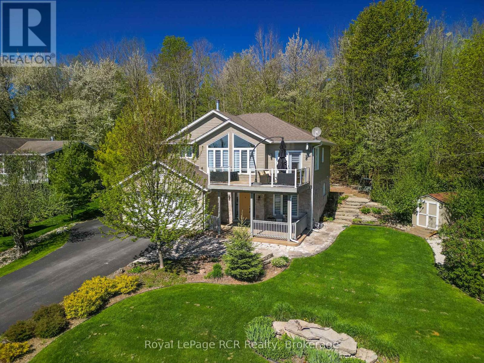154 Macintosh Drive Property Photo 1