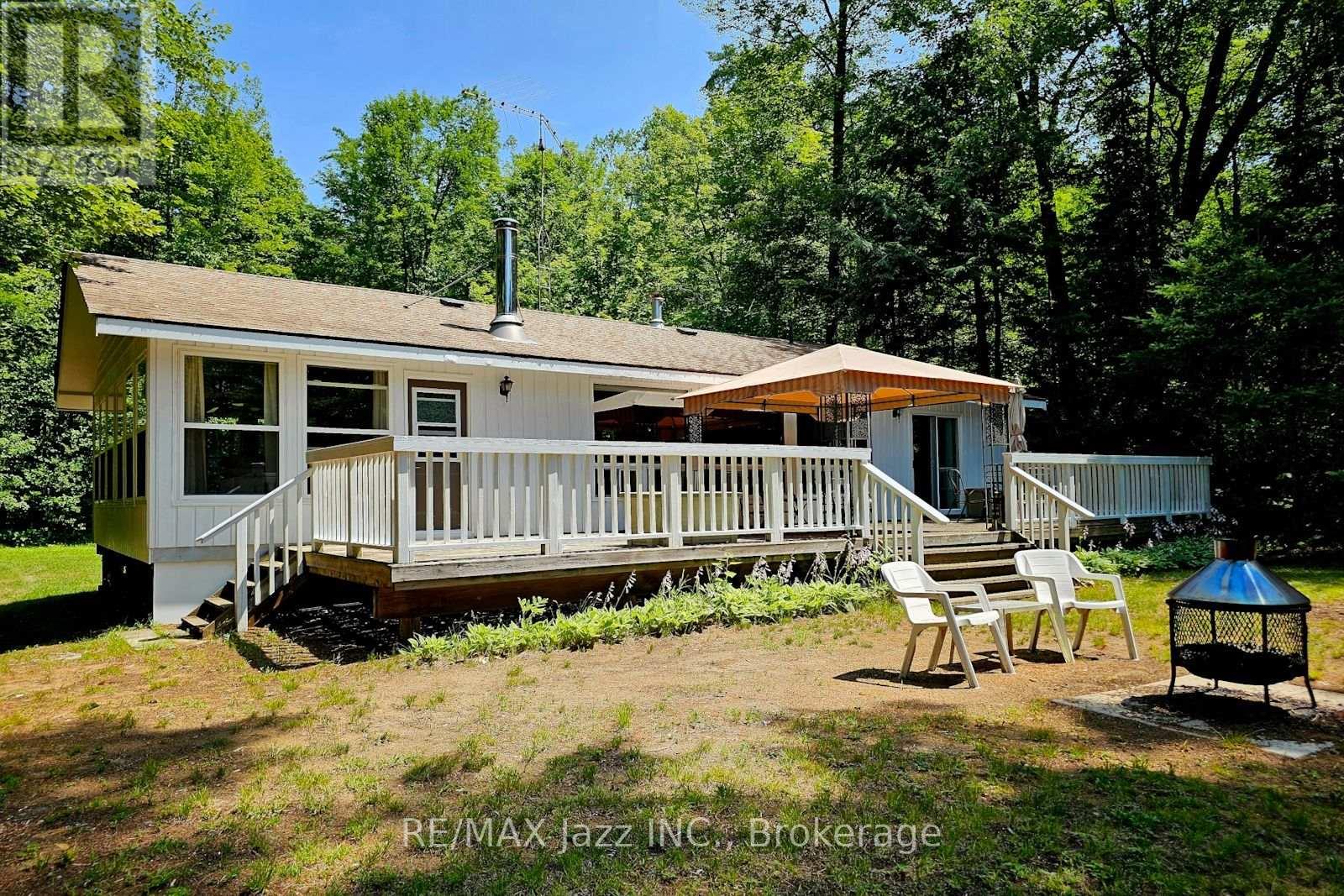 2006 South Beaver Lake Lane Property Photo 1