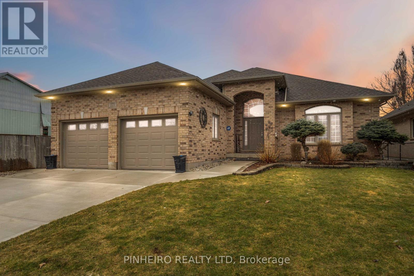 223 BIRCHMOUNT STREET Property Photo 1