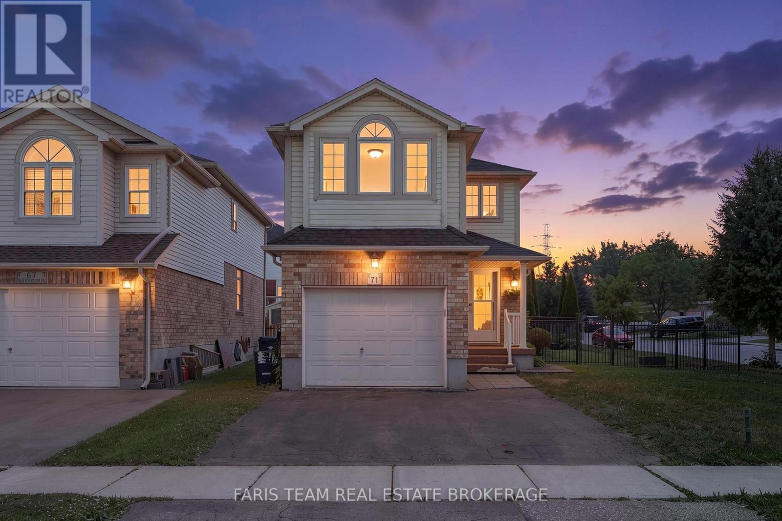 71 PEACH BLOSSOM CRESCENT Property Photo 1