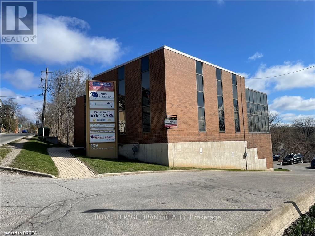 102 - 139 GRAND RIVER STREET N Property Photo 1