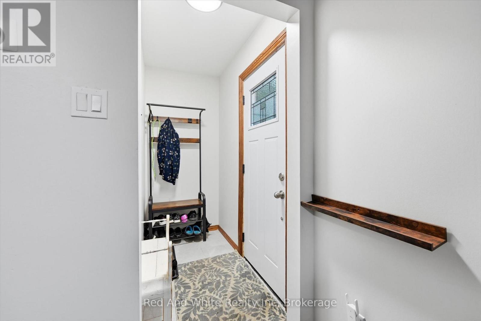 450 East 42nd Street Property Photo 4