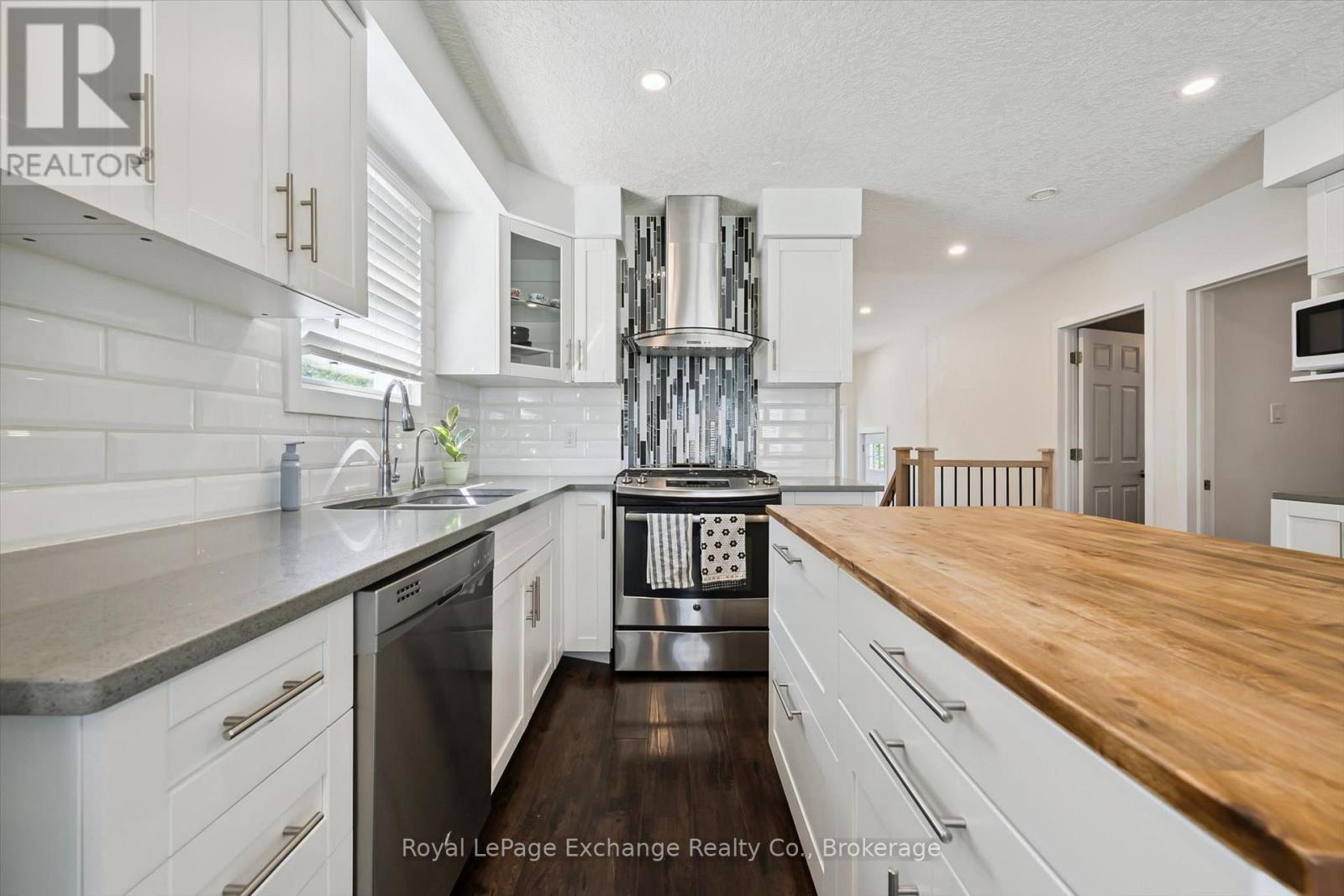 68 Elgin Street S Property Photo 13