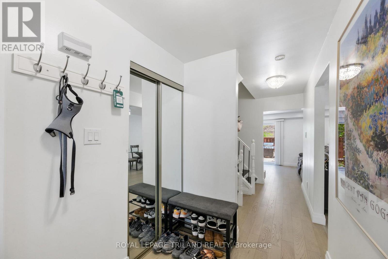 43 - 711 Osgoode Drive Property Photo 6