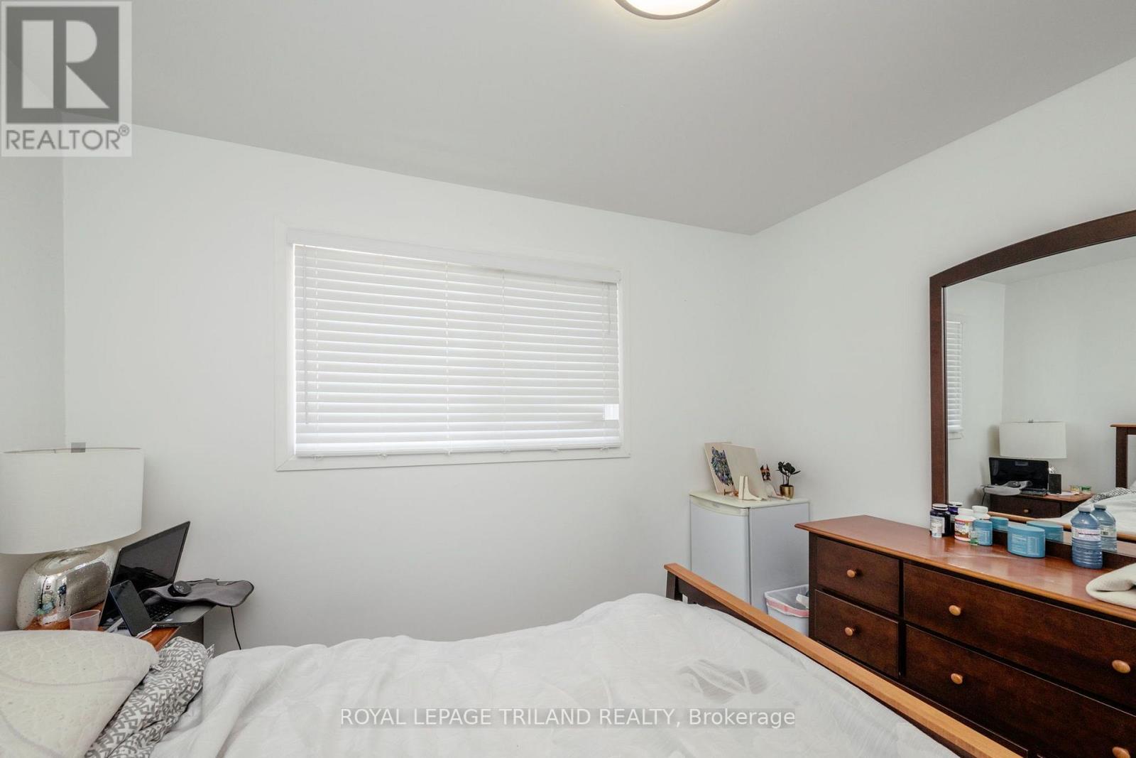43 - 711 Osgoode Drive Property Photo 28
