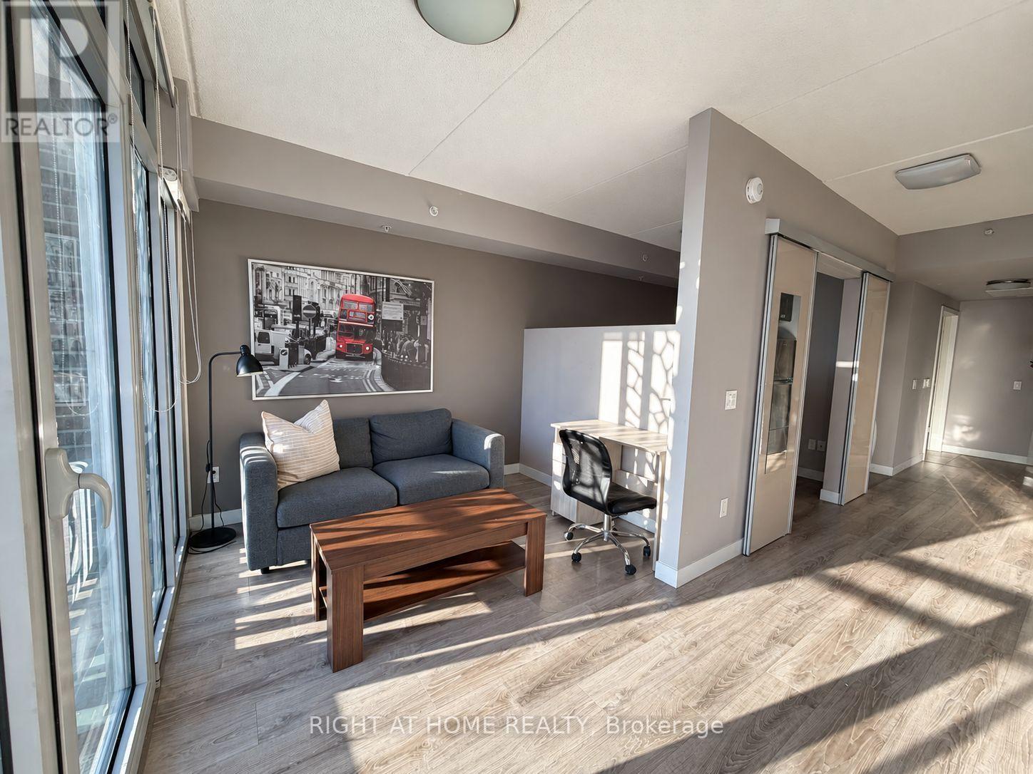 713 - 250 ALBERT STREET Property Photo 1