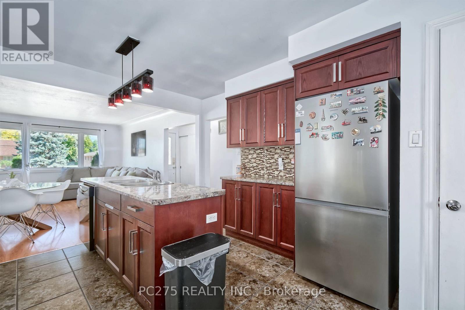 1229 Exmouth Street Property Photo 13