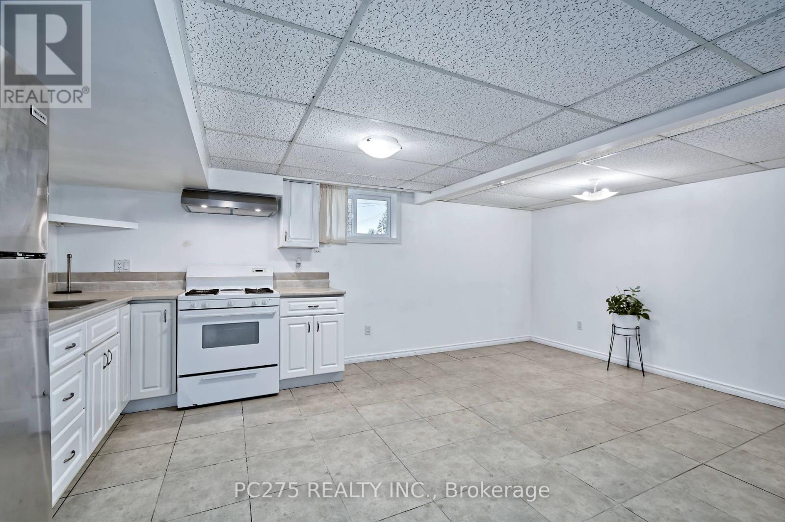 1229 Exmouth Street Property Photo 23