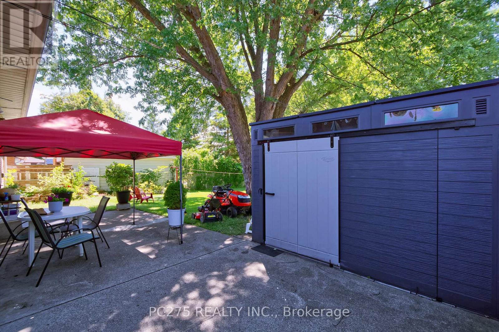 1229 Exmouth Street Property Photo 34