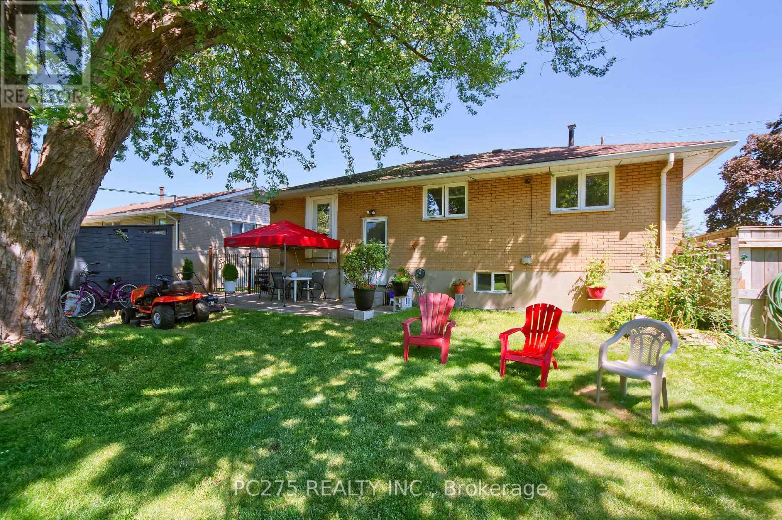 1229 Exmouth Street Property Photo 37
