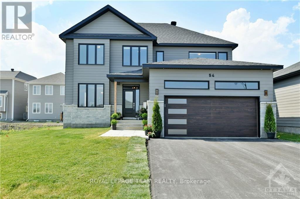 54 REYNARD CRESCENT Property Photo 1