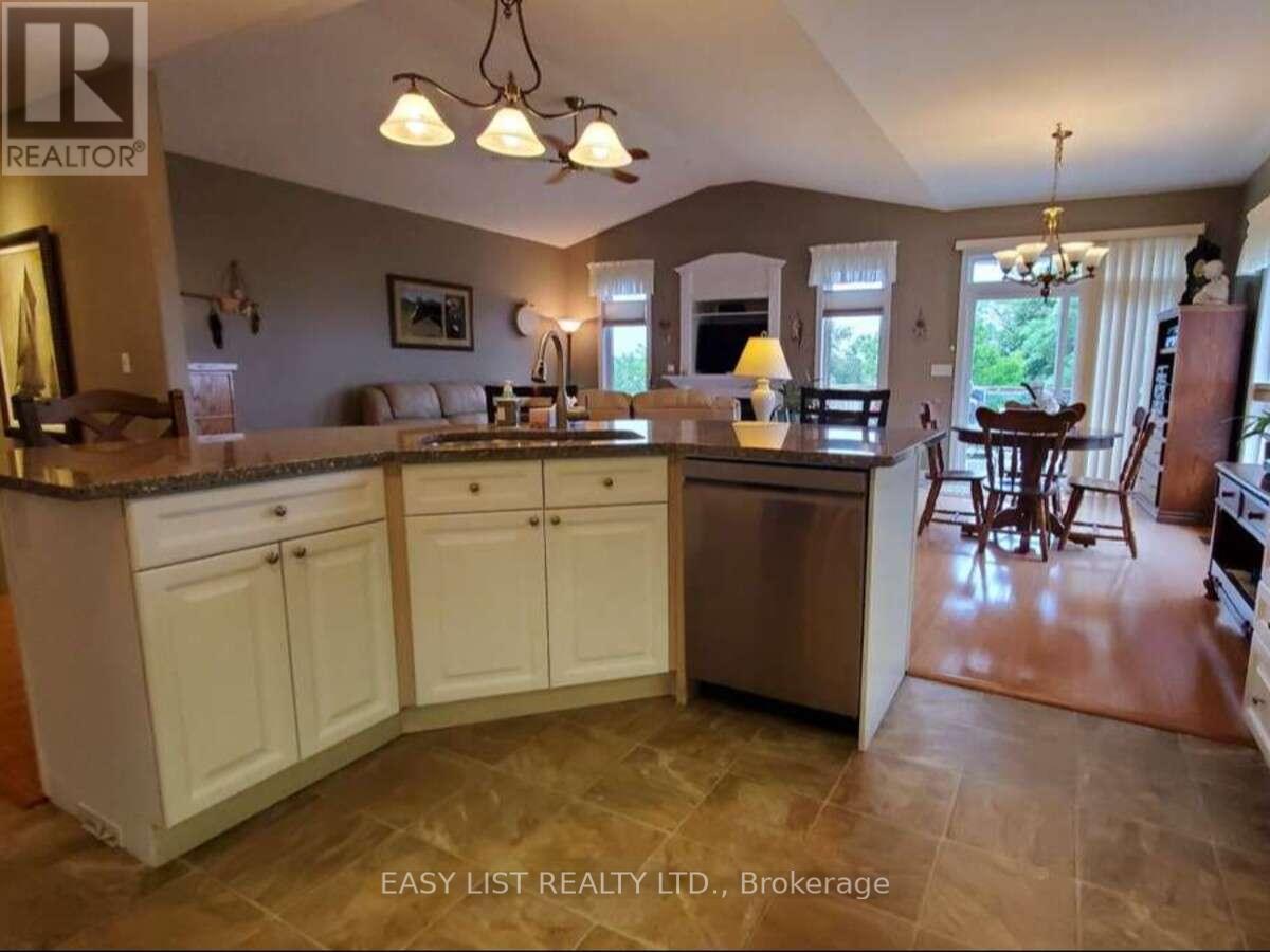 305 O'connor Court Property Photo 5