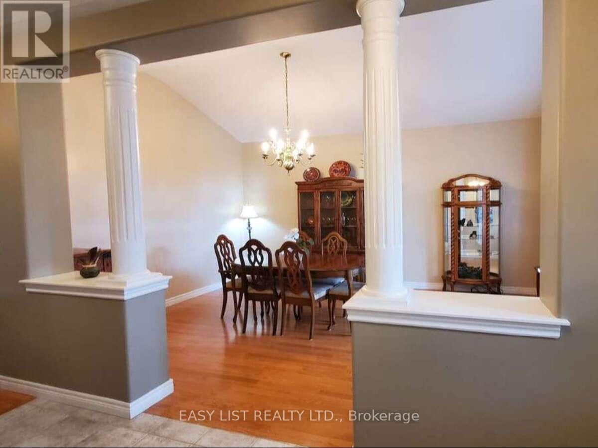 305 O'connor Court Property Photo 8
