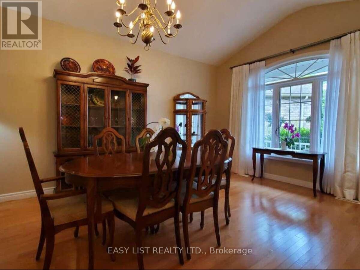 305 O'connor Court Property Photo 9