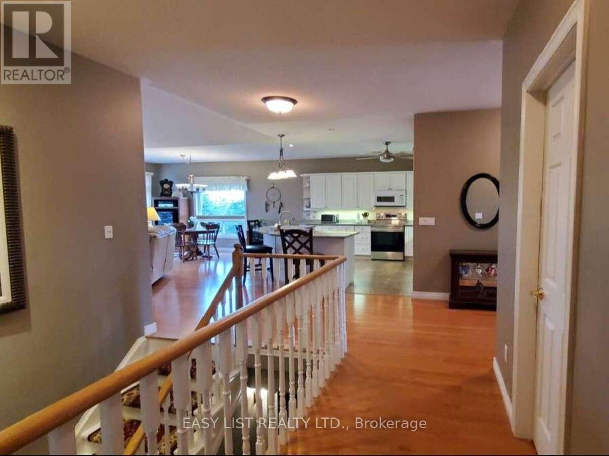 305 O'connor Court Property Photo 10