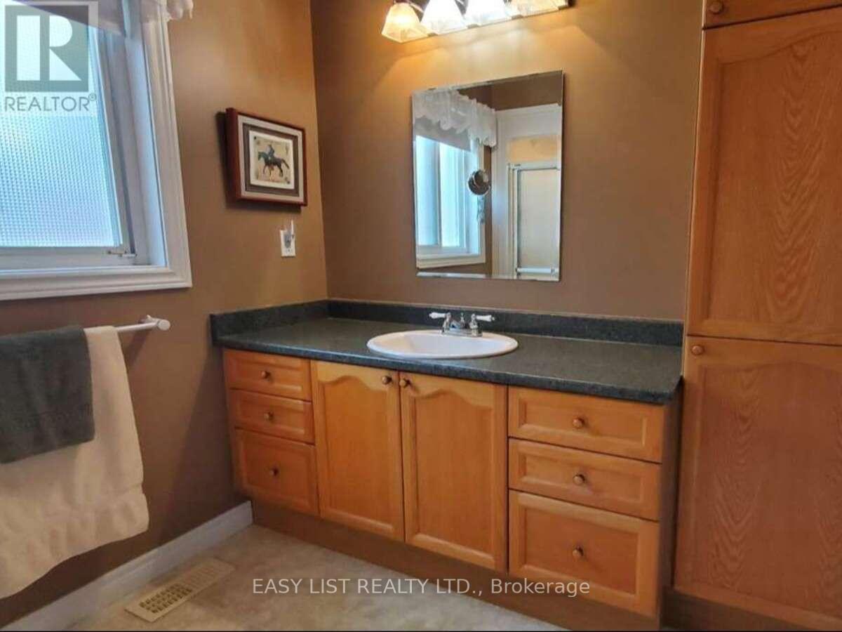 305 O'connor Court Property Photo 12