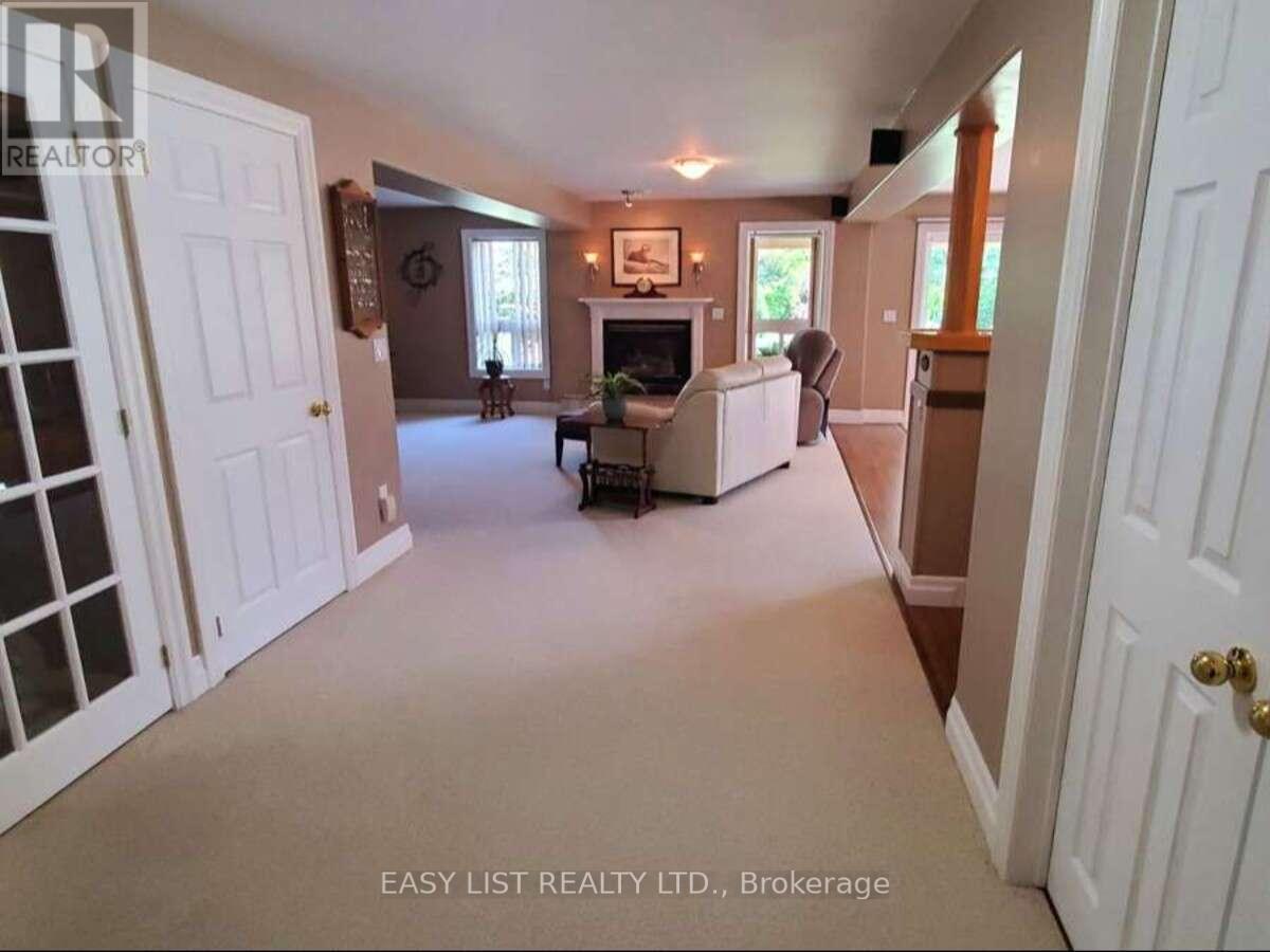 305 O'connor Court Property Photo 20