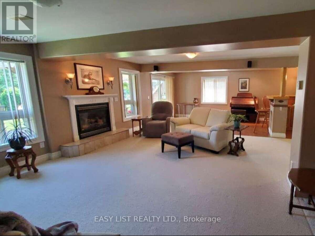 305 O'connor Court Property Photo 24
