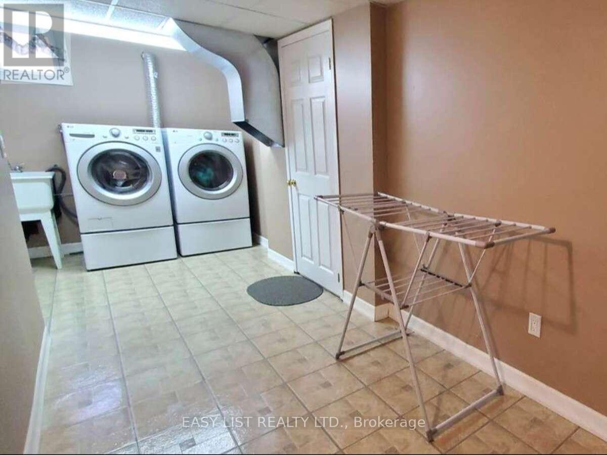 305 O'connor Court Property Photo 25