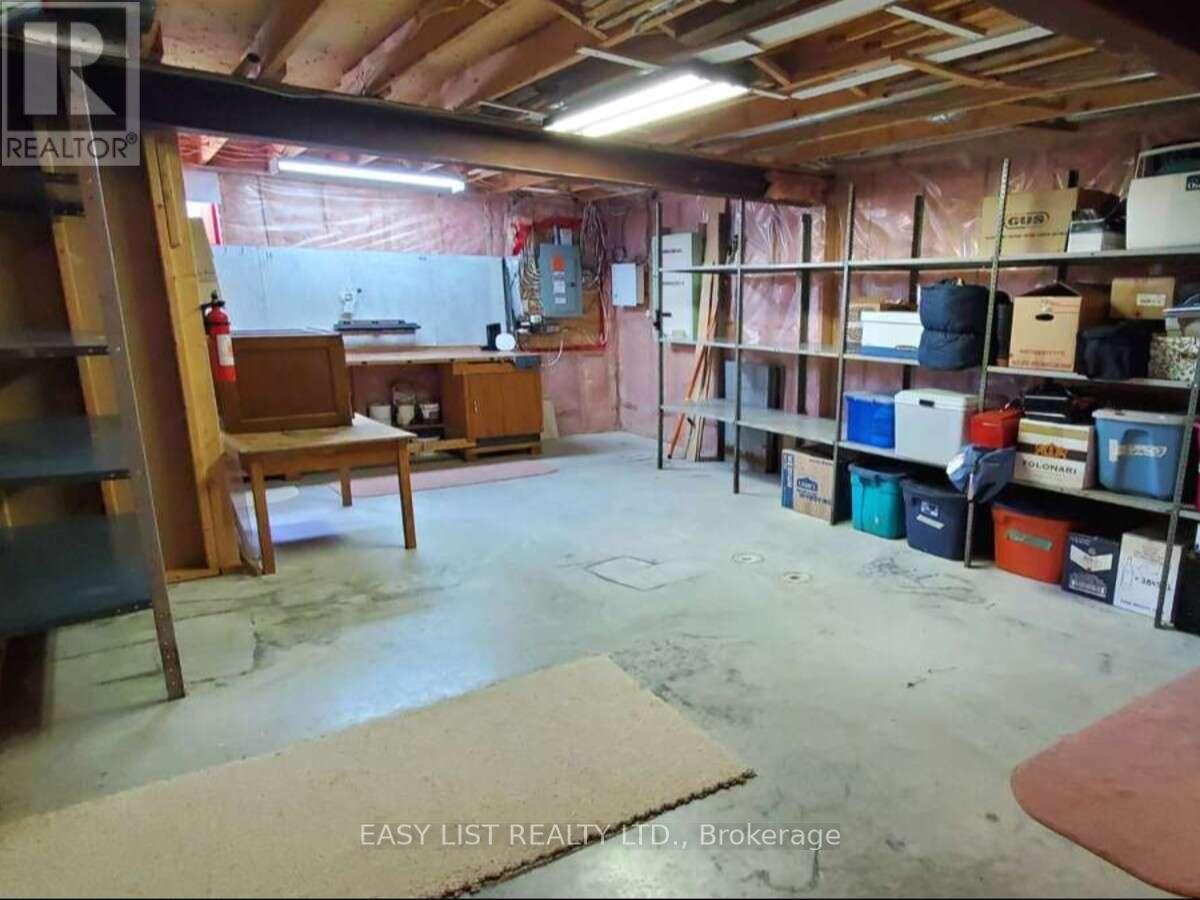 305 O'connor Court Property Photo 26