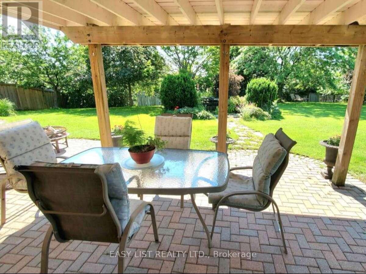 305 O'connor Court Property Photo 33