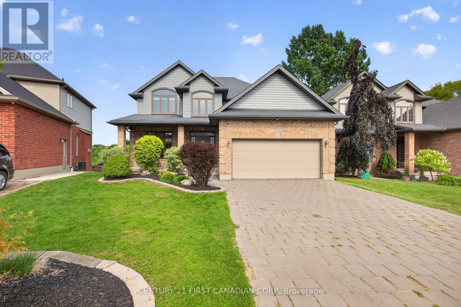 834 TALISMAN CRESCENT Property Photo 1