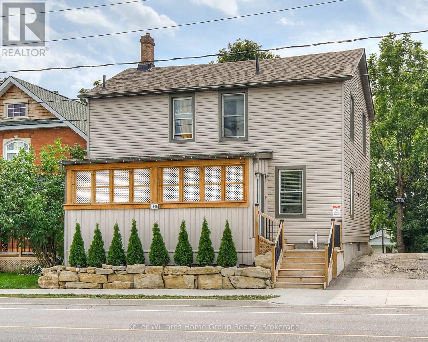 1346 King Street E Property Photo 10