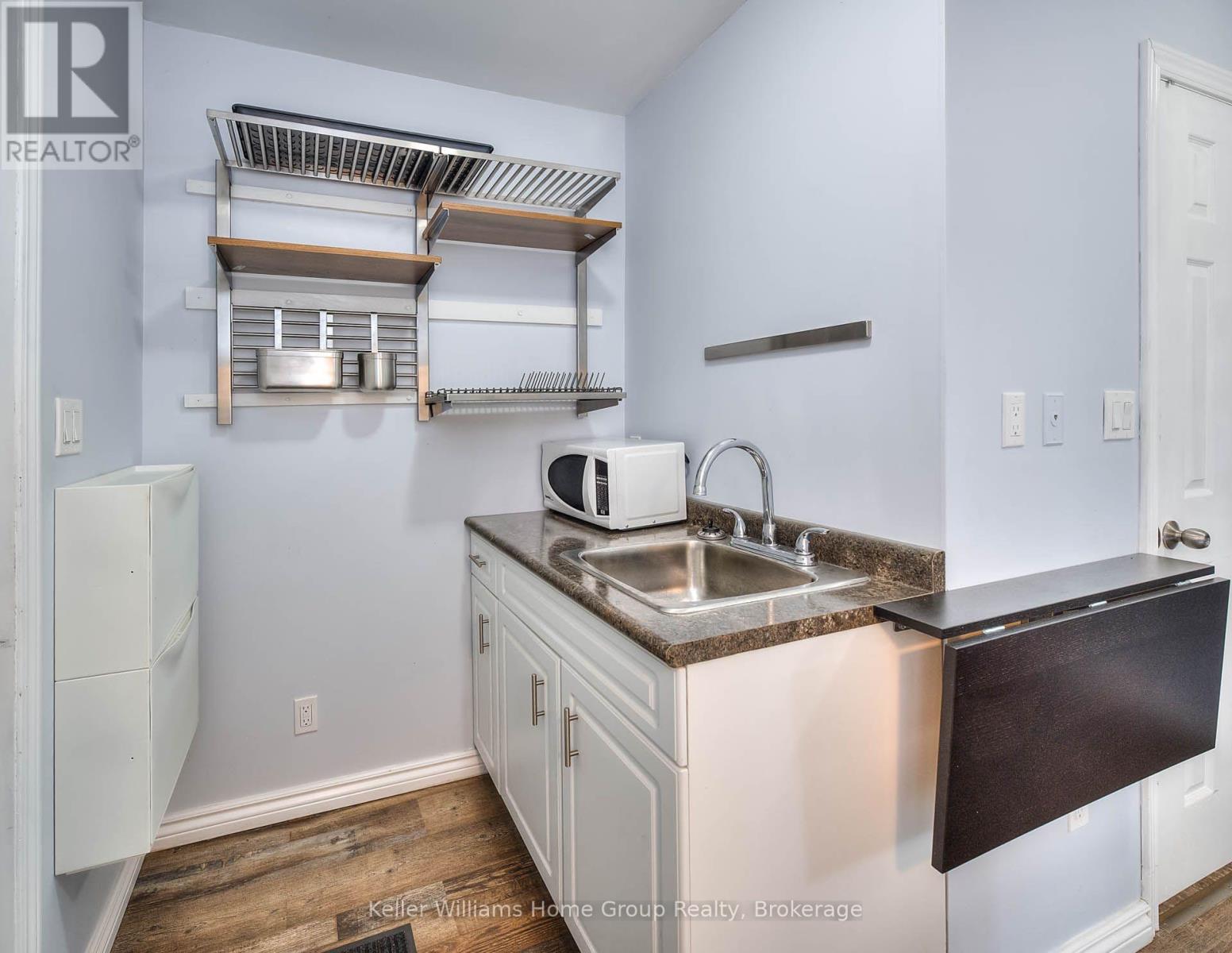 1346 King Street E Property Photo 29