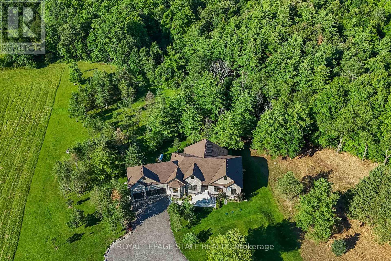 986 Highway 8 Property Photo 2