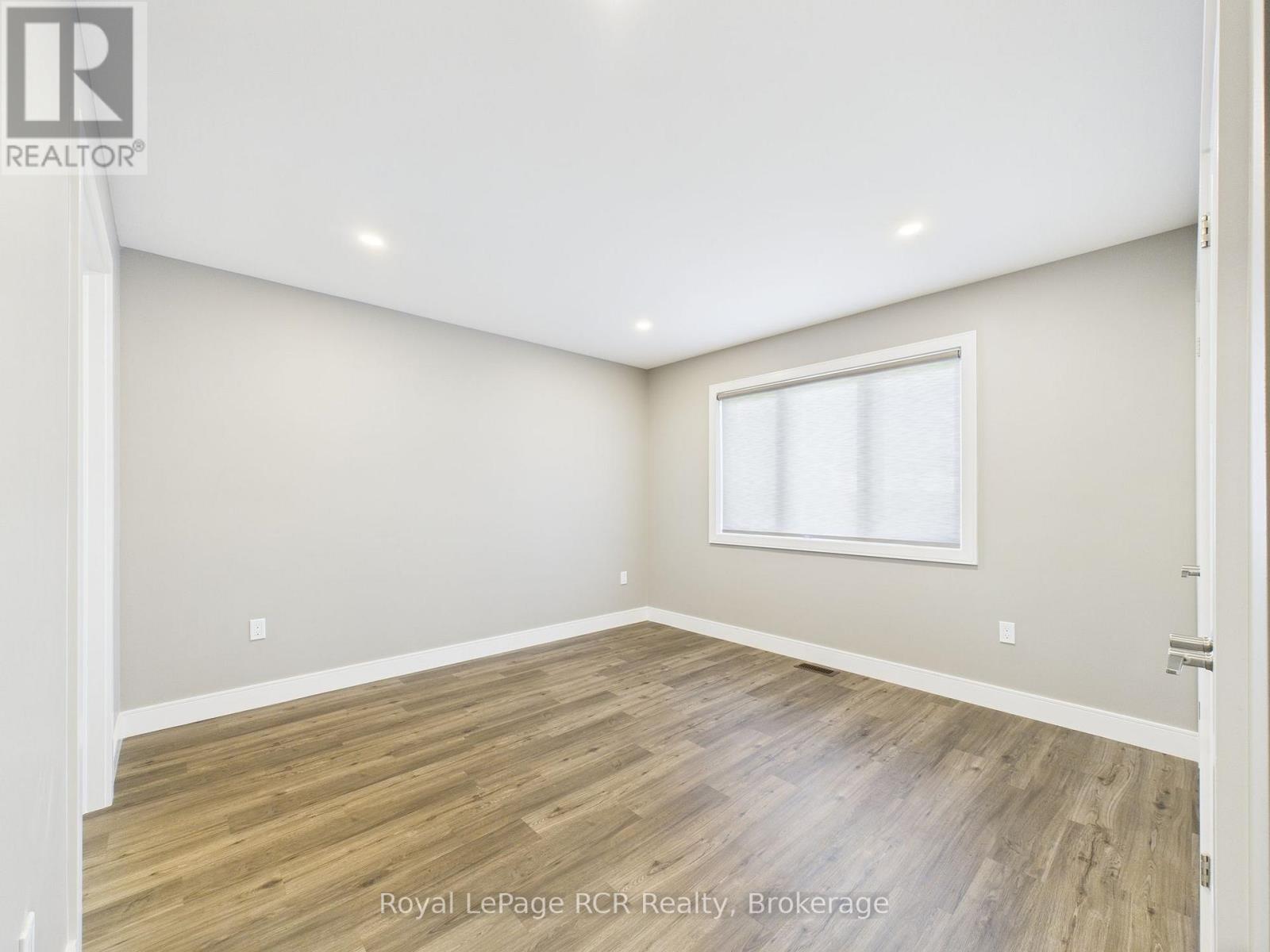 36 Jordan Crescent Property Photo 15