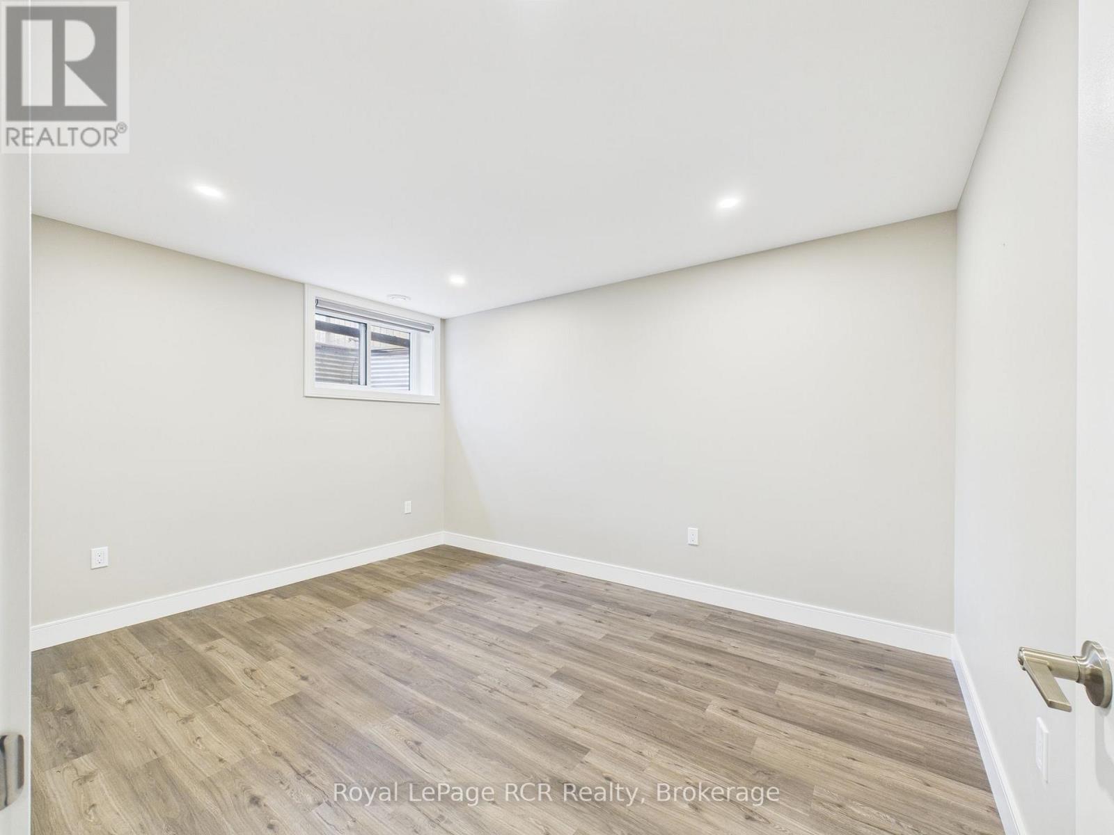 36 Jordan Crescent Property Photo 22