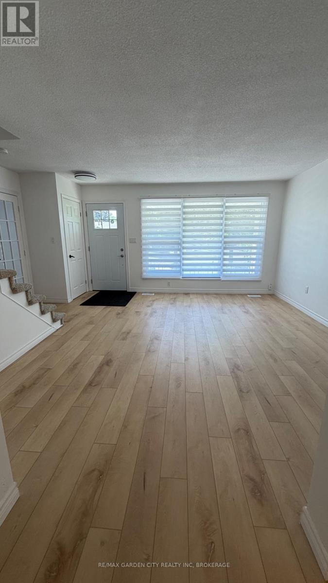 102 Tupper Drive Property Photo 4
