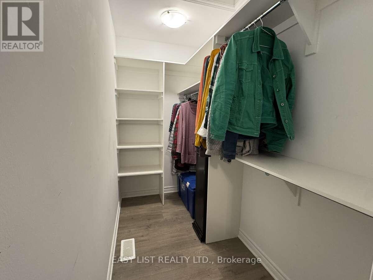 306 Belfort Crescent Property Photo 15