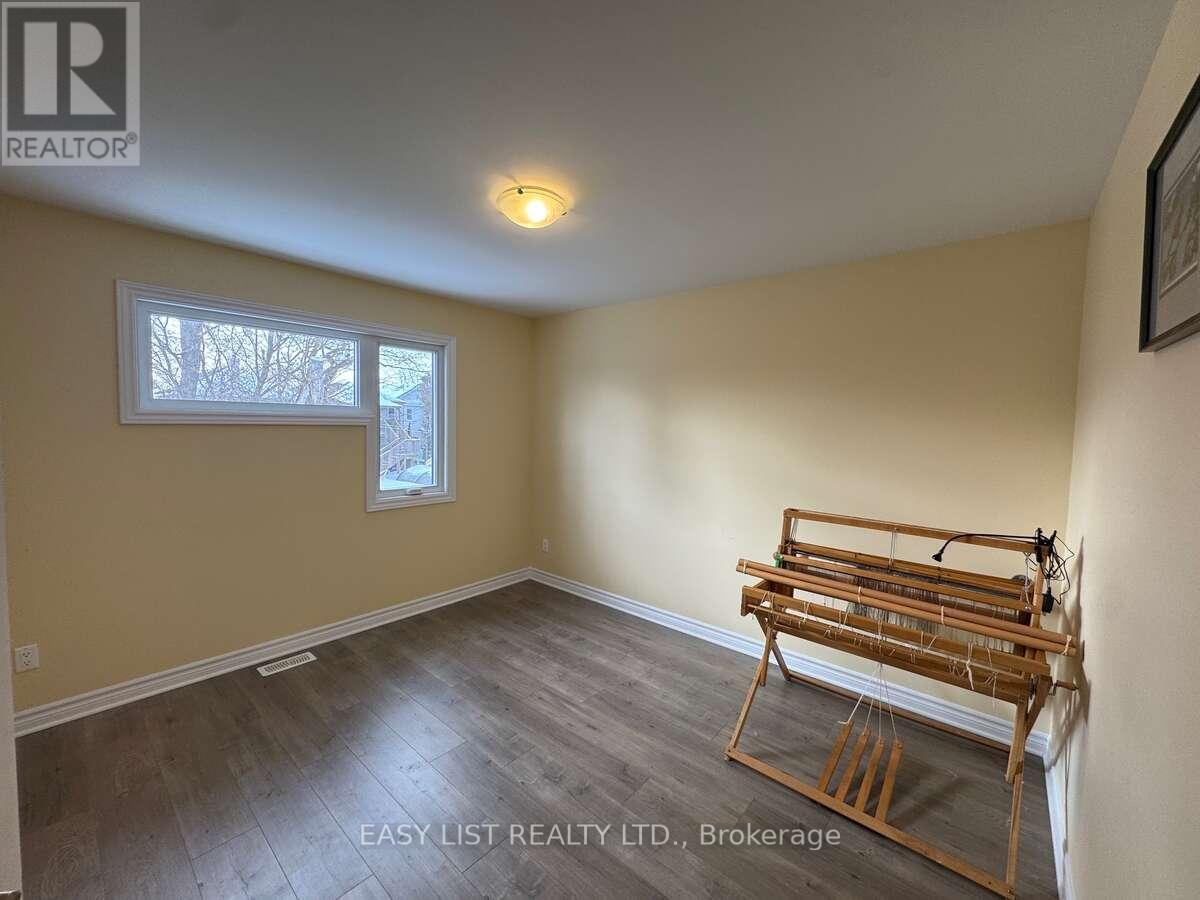306 Belfort Crescent Property Photo 21