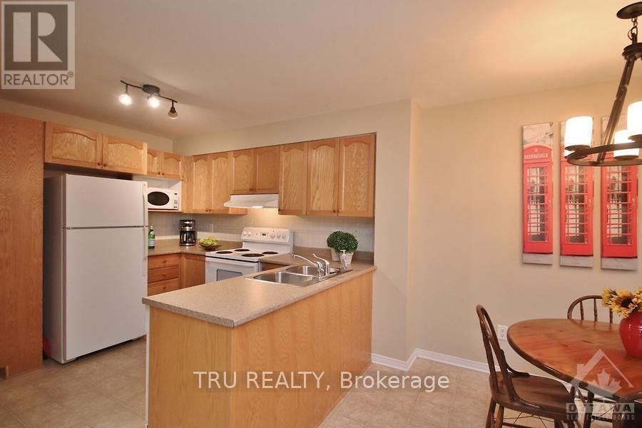 835 Longfields Drive Property Photo 3