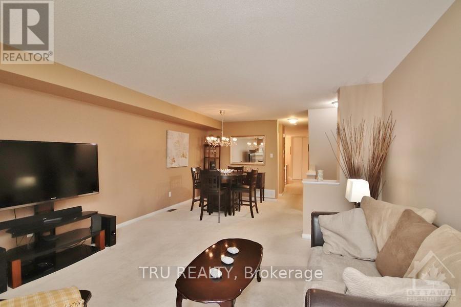 835 Longfields Drive Property Photo 7