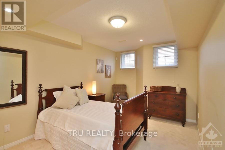 835 Longfields Drive Property Photo 19