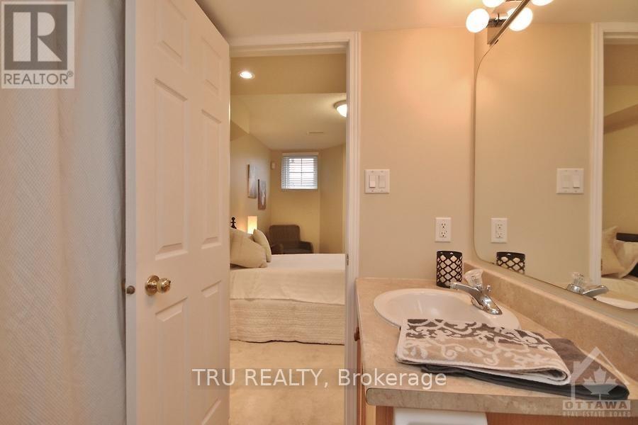 835 Longfields Drive Property Photo 23