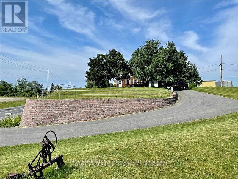 18205 Tyotown Road Property Photo 4